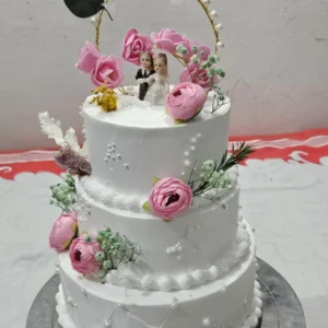 Elegant Floral Wedding Cake